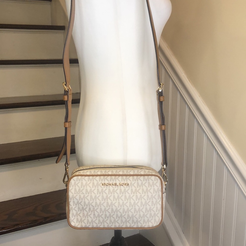 MICHAEL KORS White MK Monogram Jet Set Crossbody Shoulder Bag - Picture 15 of 17